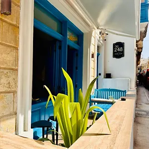 Guest house 248 Boutique Studios,, Sliema