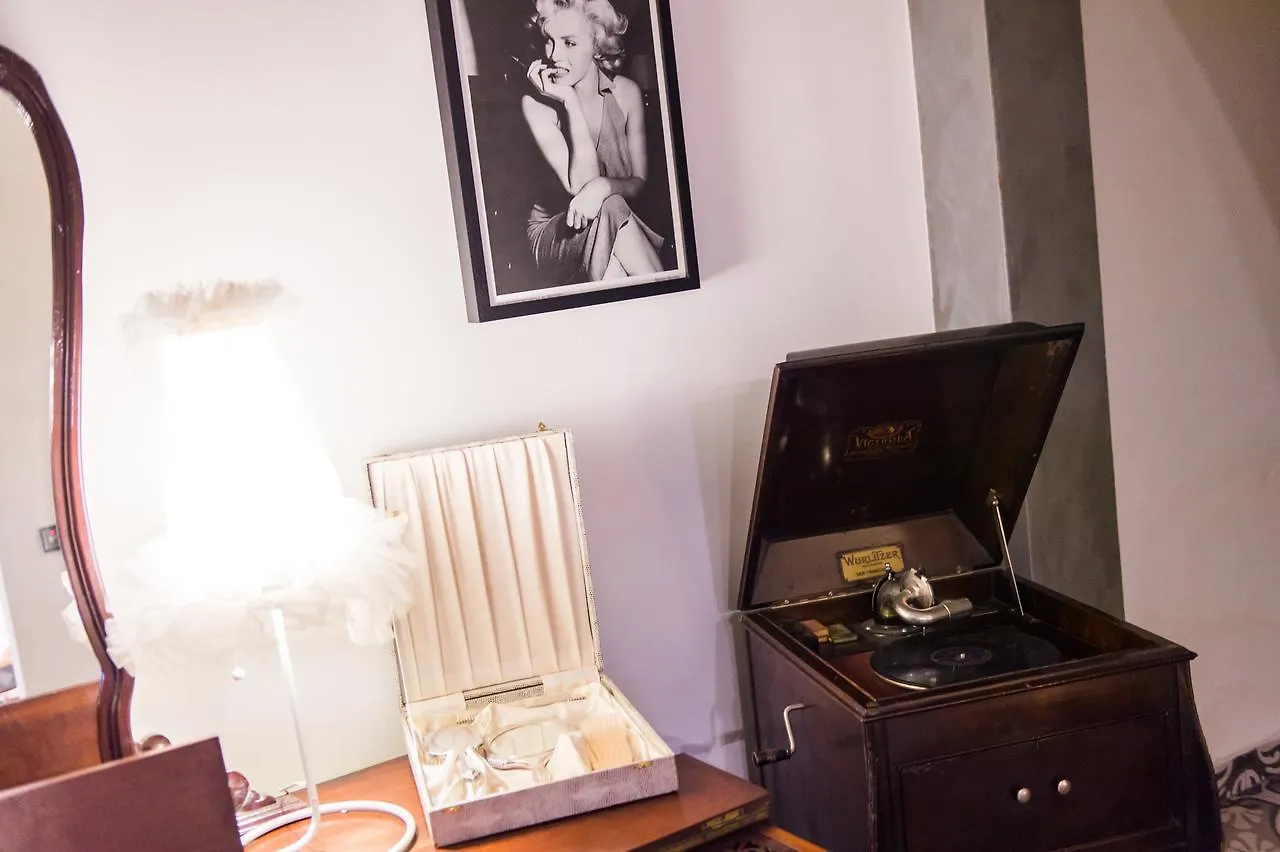 Backstage Boutique Music Themed Townhouse Hotel Sliema Inn